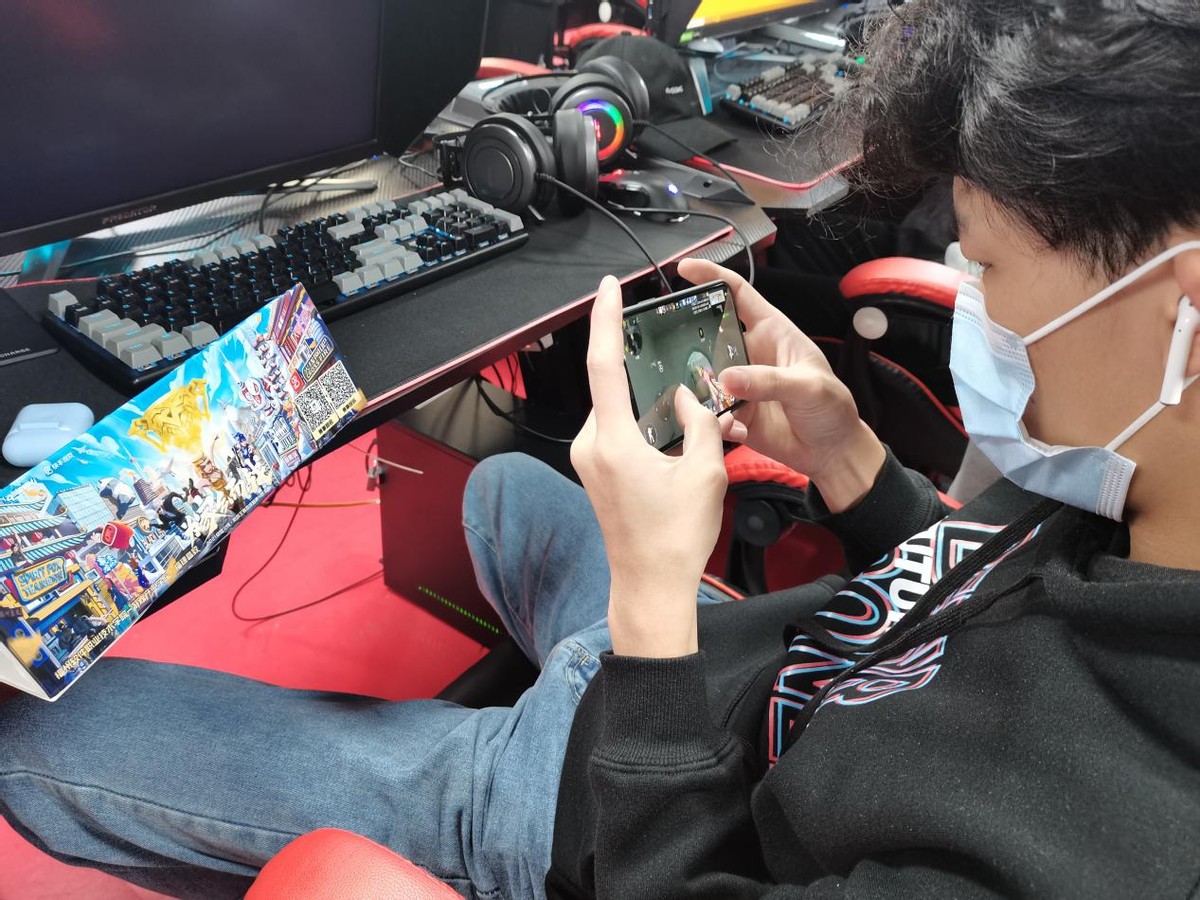 穿越火线枪战王者百城联赛M秋季赛福州软件职业技术学院落下帷幕