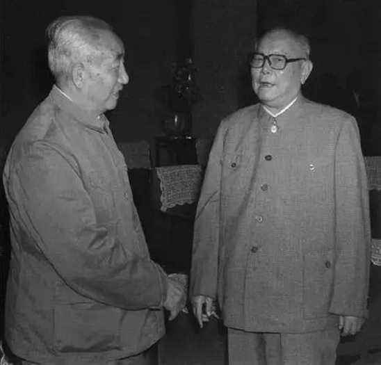 巴中化妆培训学校哪家好（92年李先念病逝）