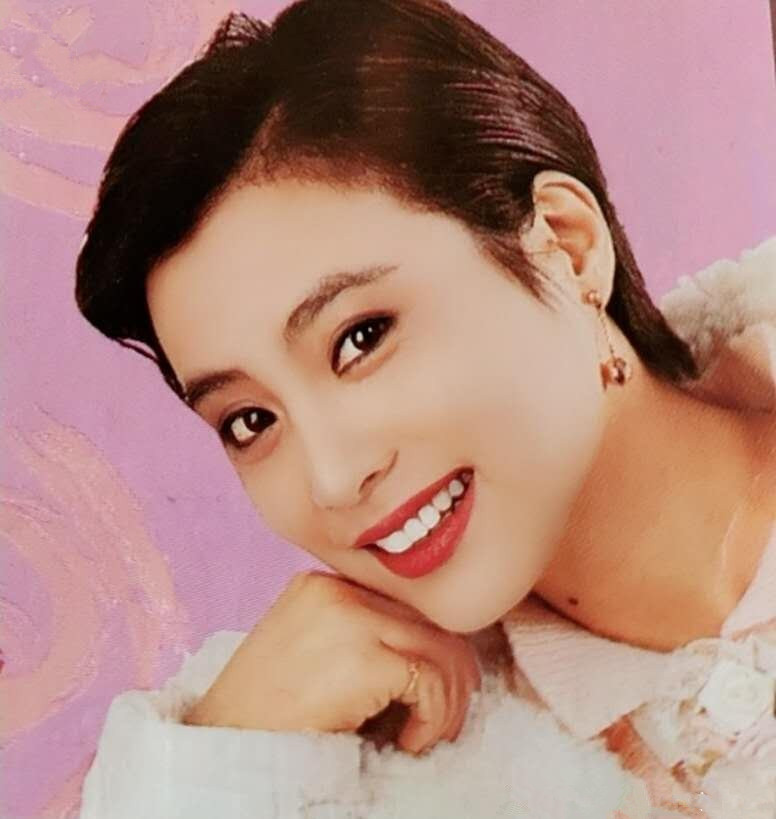 李玲玉：21岁嫁初恋，34岁再嫁犹太富商，和混血儿子的相处很特别