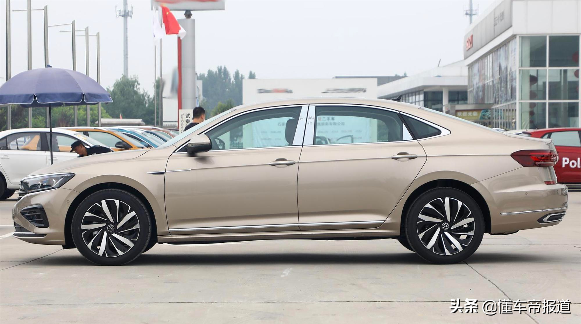 新車 | 推薦330TSI豪華版，上汽大眾新款帕薩特購車手冊