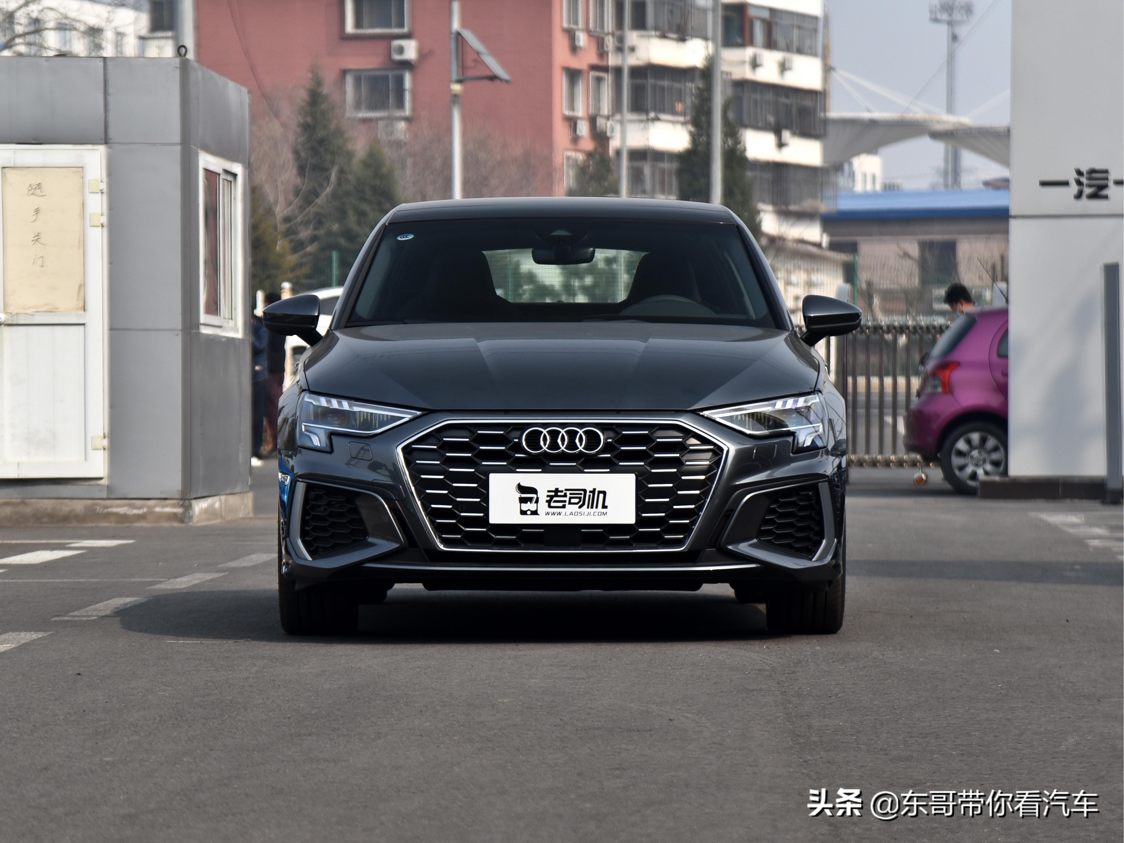 豪华入门车，内饰外观高级有面子，油耗5.9L动力也足，实拍奥迪A3
