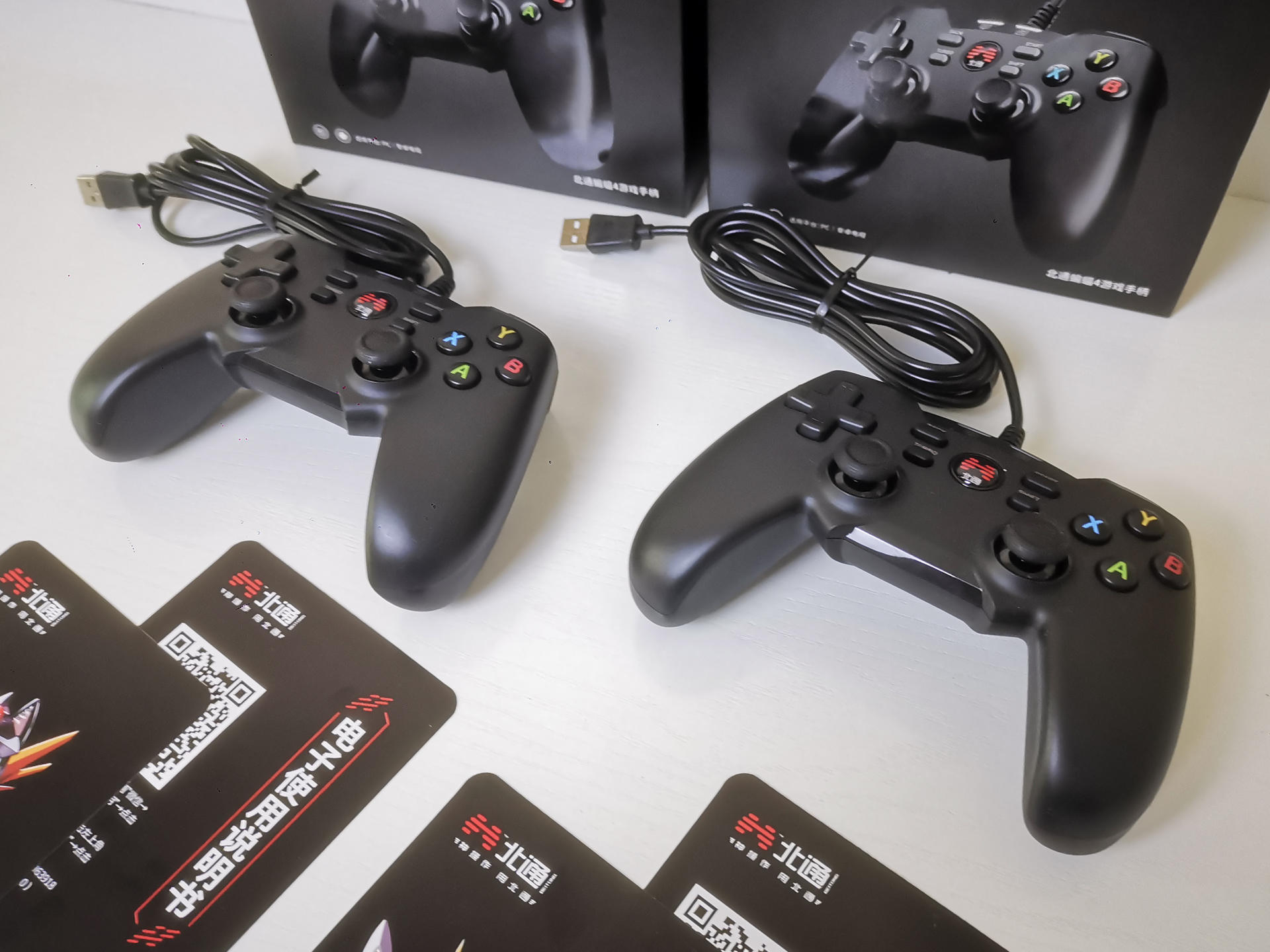 全家人的游戏时刻 北通蝙蝠4游戏手柄 与你相伴