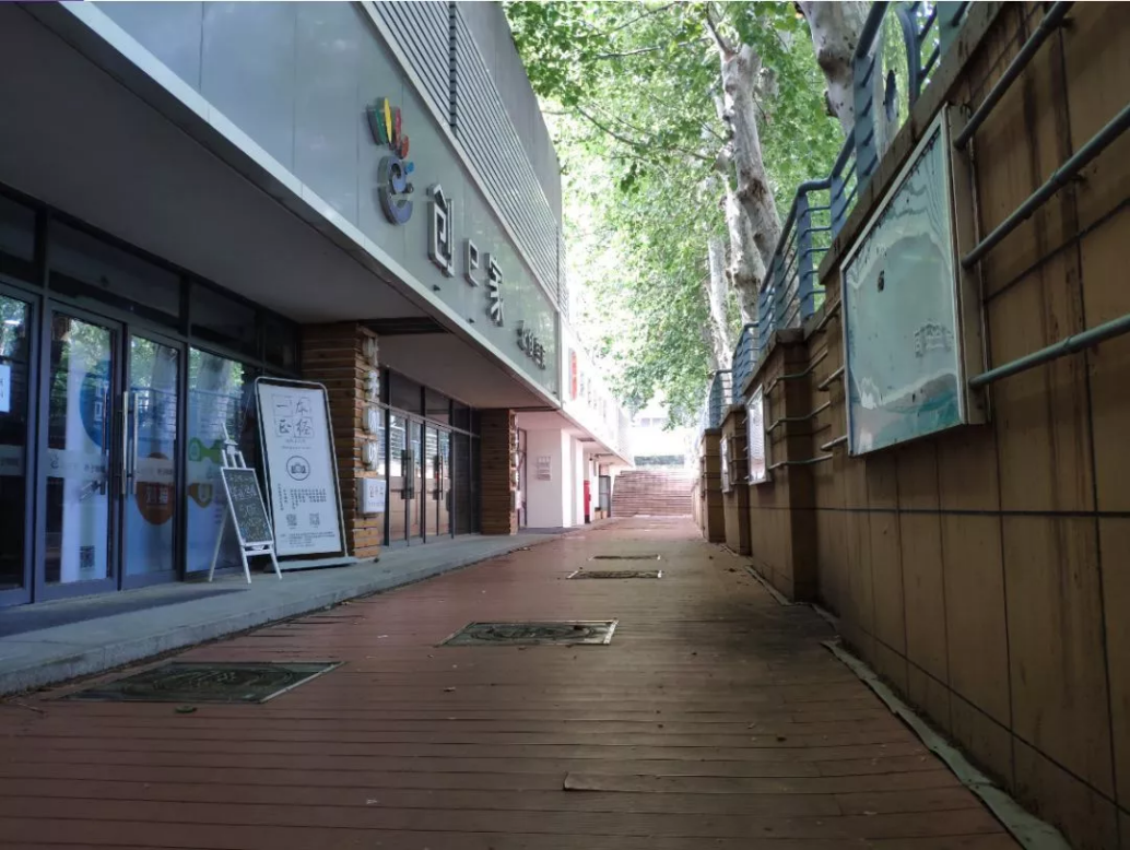 山东“超大”高校：占地8000余亩，坐拥8大校区、30个食堂，京沪高铁直通！