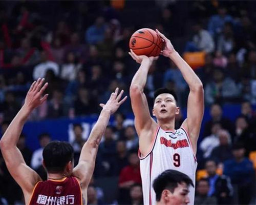 为什么最强nba我不会灌篮(这就是灌篮：一手好牌的郭艾伦，为什么又垫底？阅读比赛能力不足)