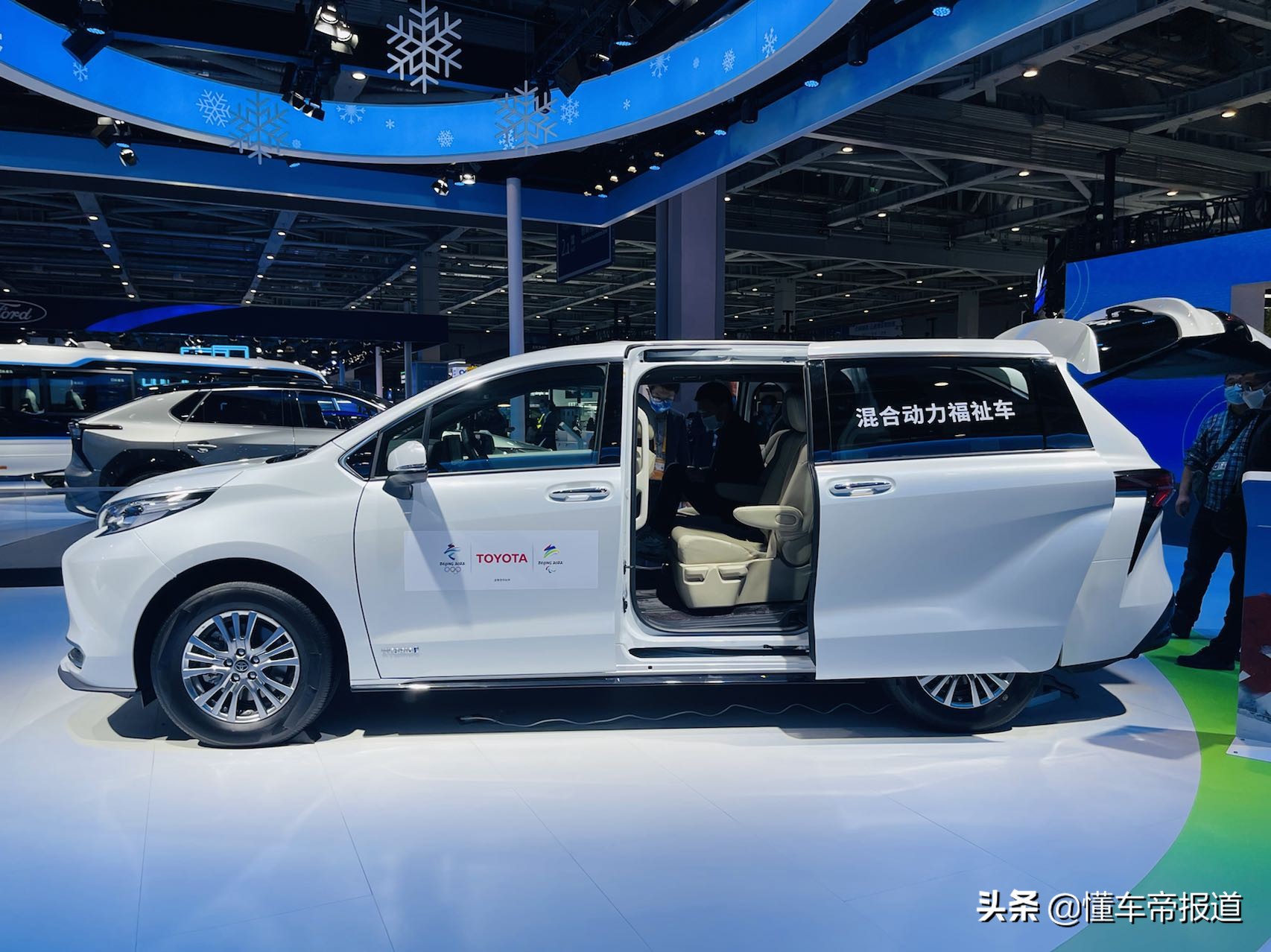 新车 | 售37.38万元,丰田赛那福祉版正式亮相,多角度竞争别克gl8