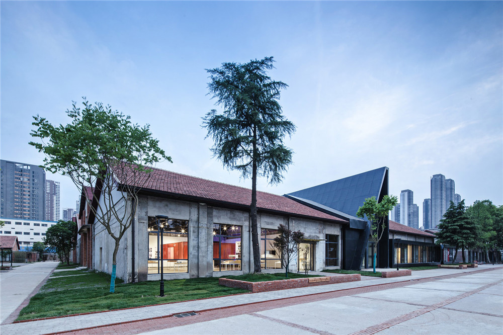 在城市的过往中寻找新生的力量，武汉良友红坊旧改设计欣赏