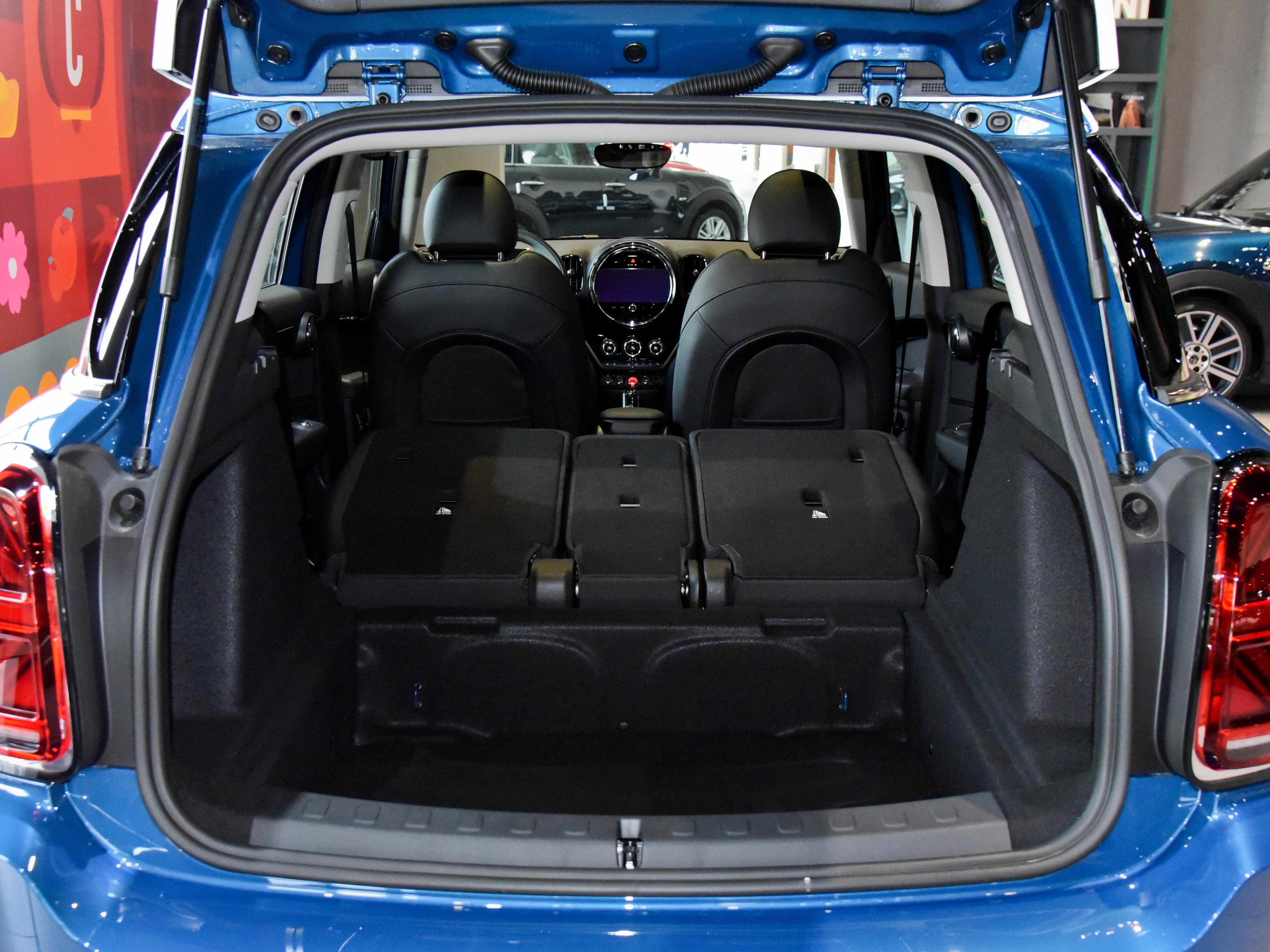 ​1.5T+四驱的进口SUV，5座油耗6.7L，带你看MINI COUNTRYMAN