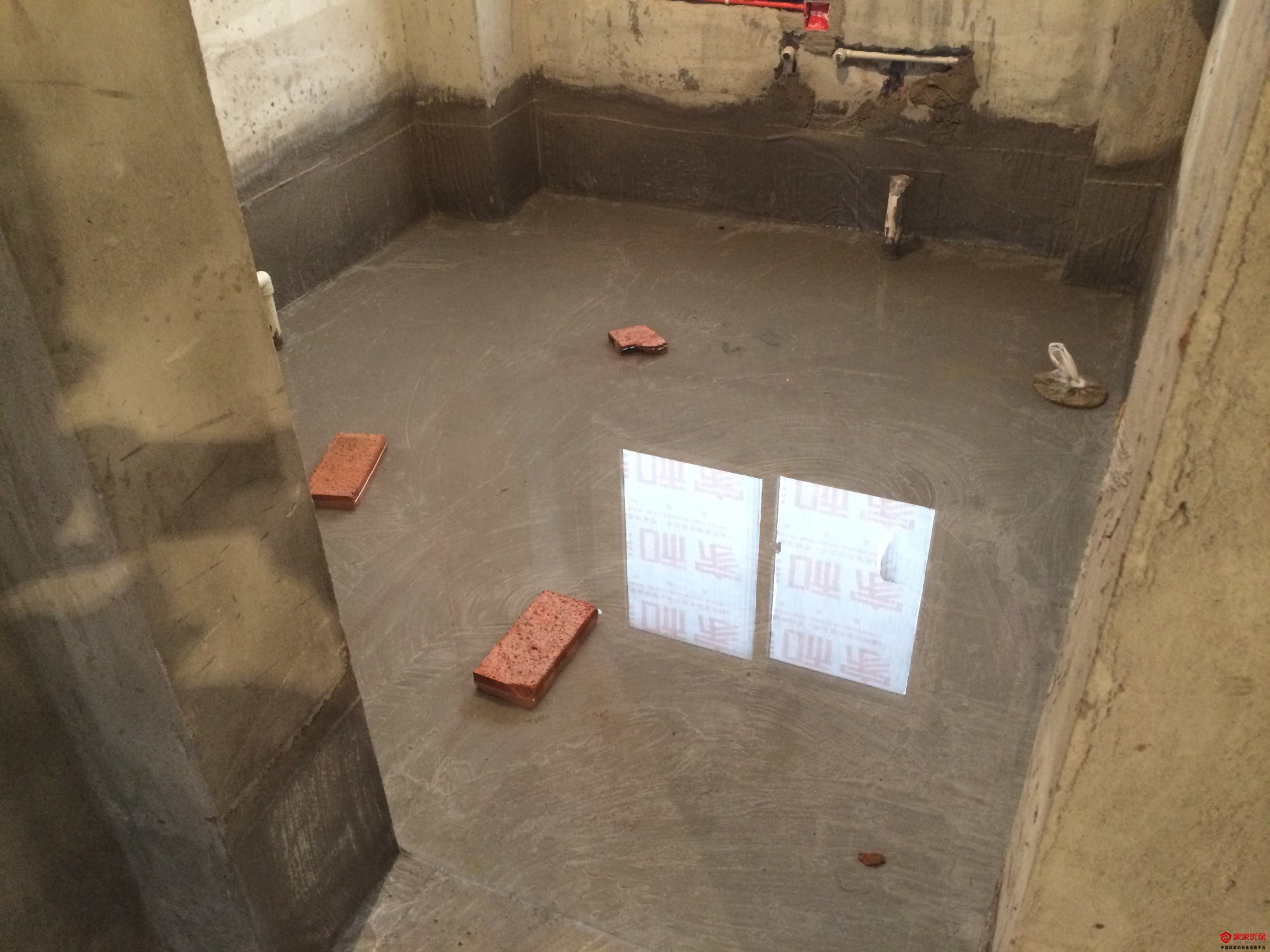 家装瓦工偷懒太可恨，施工时做这5件事，我一分钱都不想给他