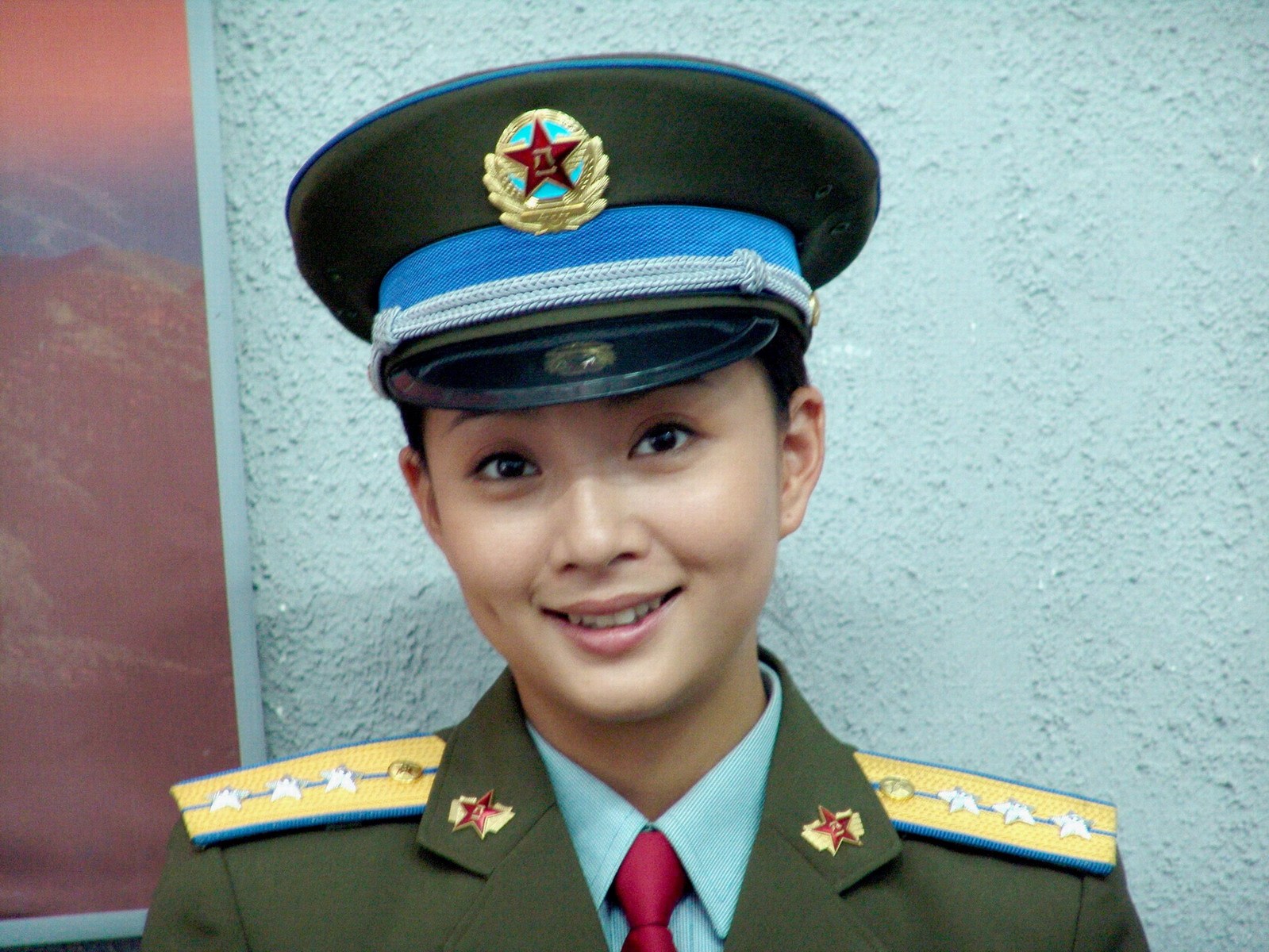 "水蜜桃"殷桃的坎坷情史,隐婚嫁富二代被抛弃,多段情事终成空