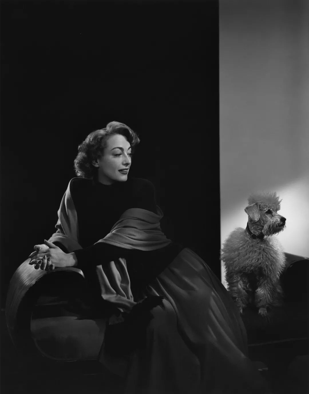 “摄影界伦勃朗”，拍下无数伟大的时代面孔，每一张都充满了故事