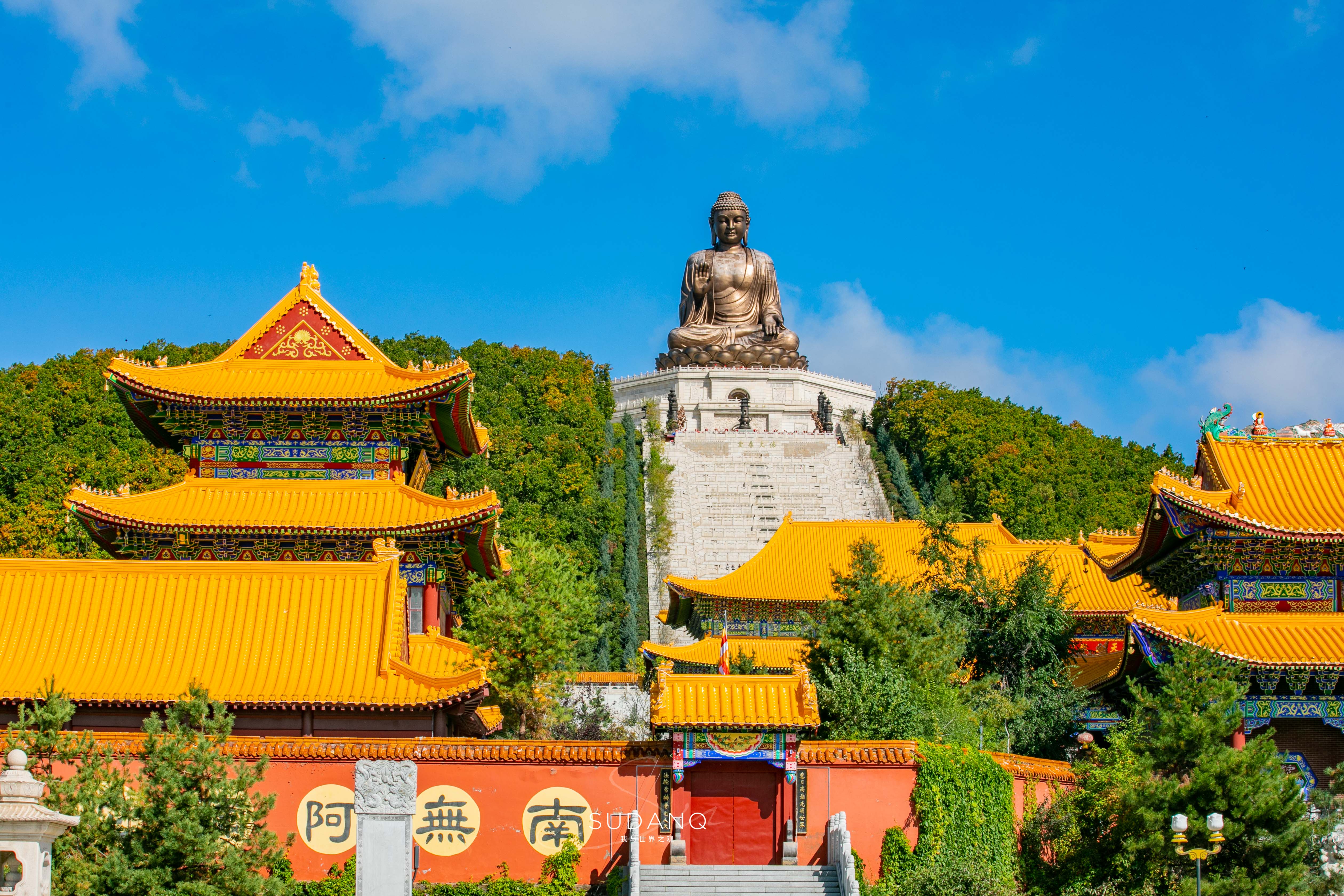 境内六鼎山文化旅游区为延边唯一的国家5a级景区,拥有世界最高的释迦