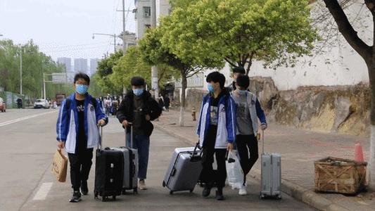 专科“有钱途”专业排行，这4个专业薪资高待遇好，你认同吗？