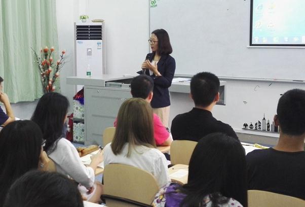 清华效仿国际化课程，700多门课改全英语授课，学生的反应很真实