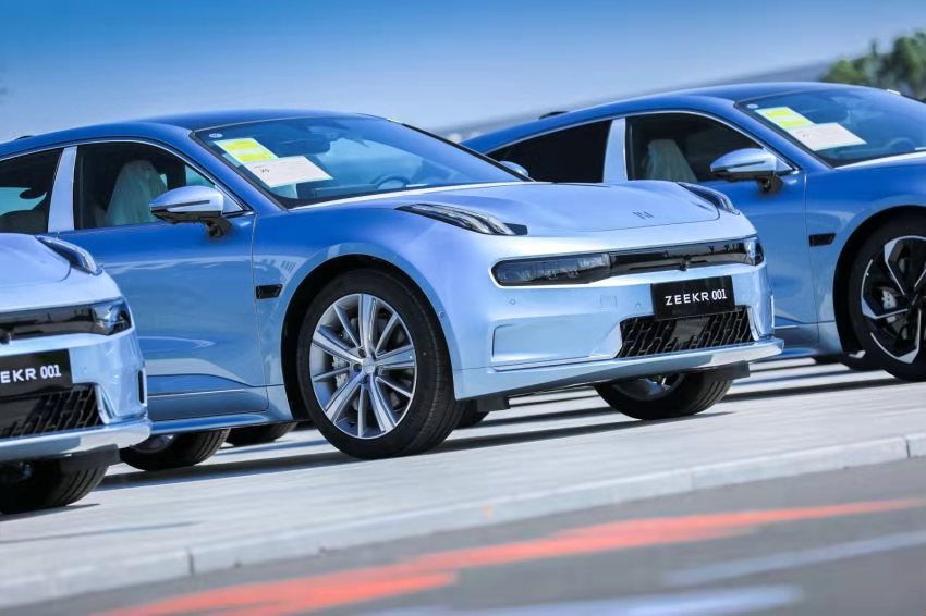 极氪迎来又一里程碑ZEEKR 001正式开启首批用户交付