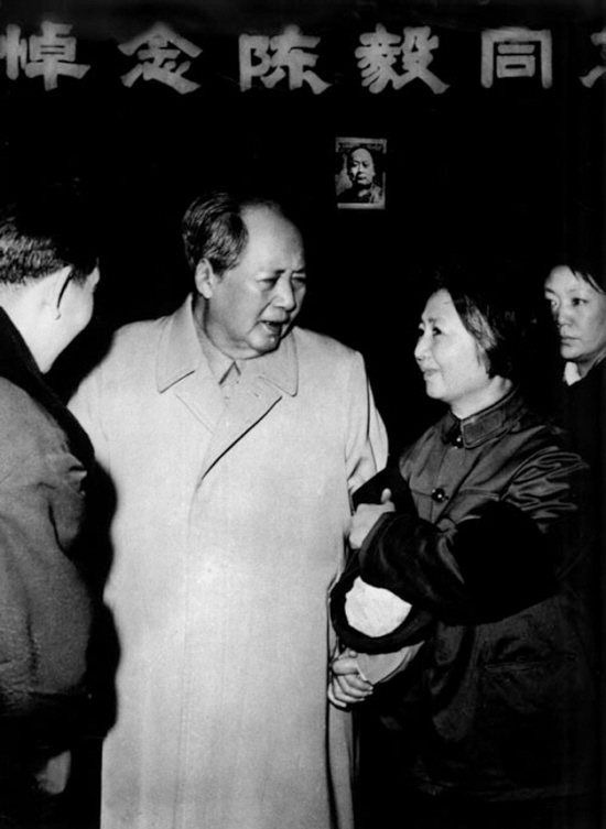 毛主席在陈毅追悼会上说了一件事，使得西哈努克亲王面目紧张