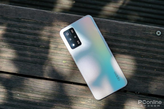 适合学生党的预算型手机？可以看看这两台