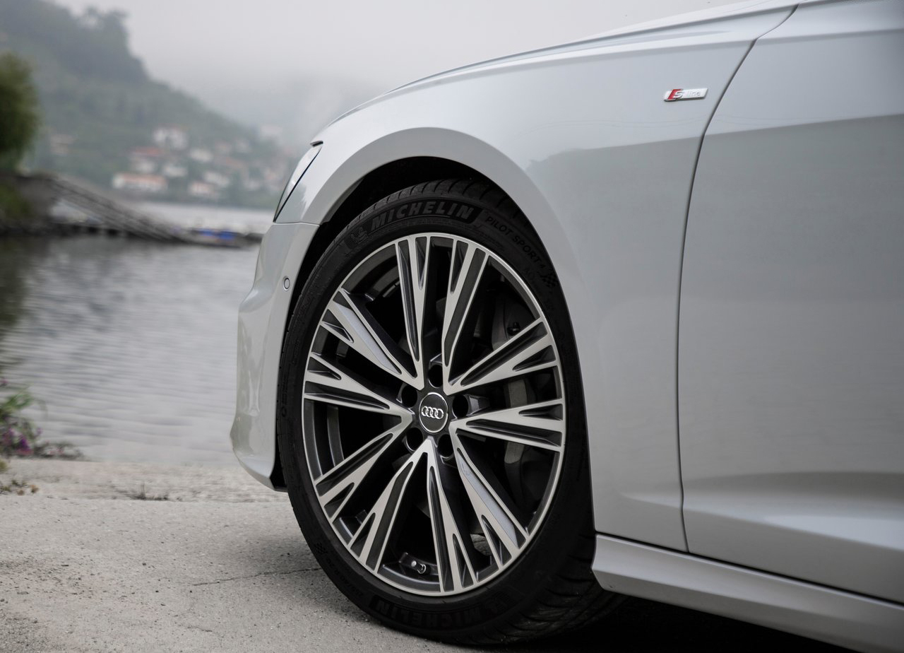 试驾奥迪A6L 45TFSI，不足40万的行政轿车会是你要的吗？