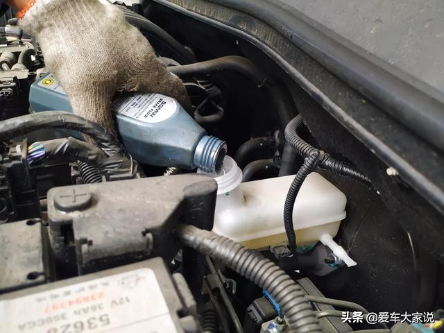 怎样辨别汽车的原厂件和副厂件：看准这几点