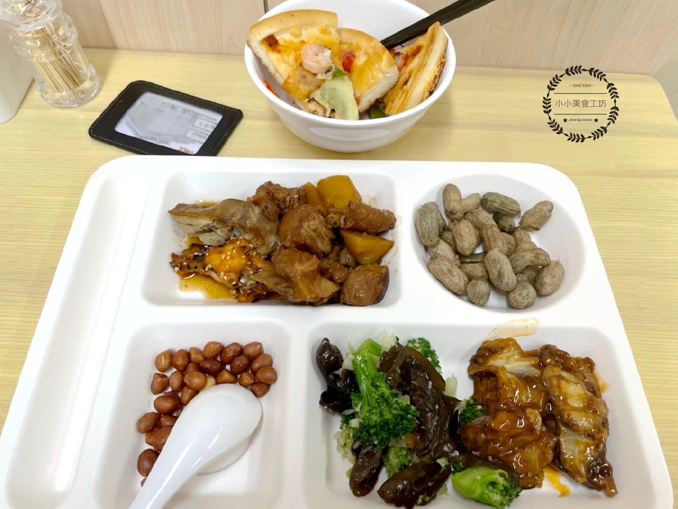 朋友晒公司食堂伙食，发朋友圈被赞无数，网友：公司还招人吗？