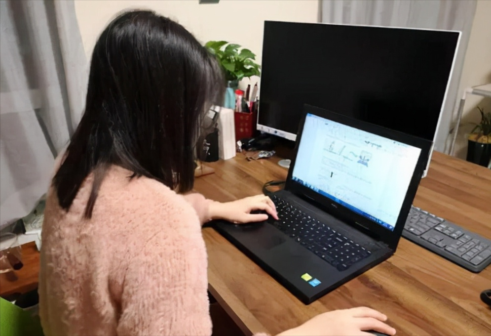 帮助澳美窃取情报？央视女主持人被抓捕，因一时口误曝光叛徒身份