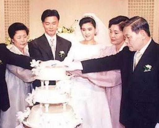 三星公主的保镖114亿美元的分手费用在韩国引起了骚动，但韩国电视剧还是没有撒谎。