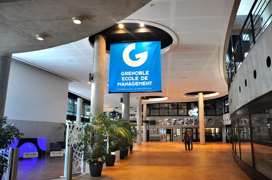 金融专业择校挑花眼?拥有CFA认证的法国高校盘点