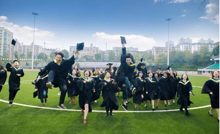国内这四所学院的实力牛，学生毕业就业不用发愁，直升干部不是梦