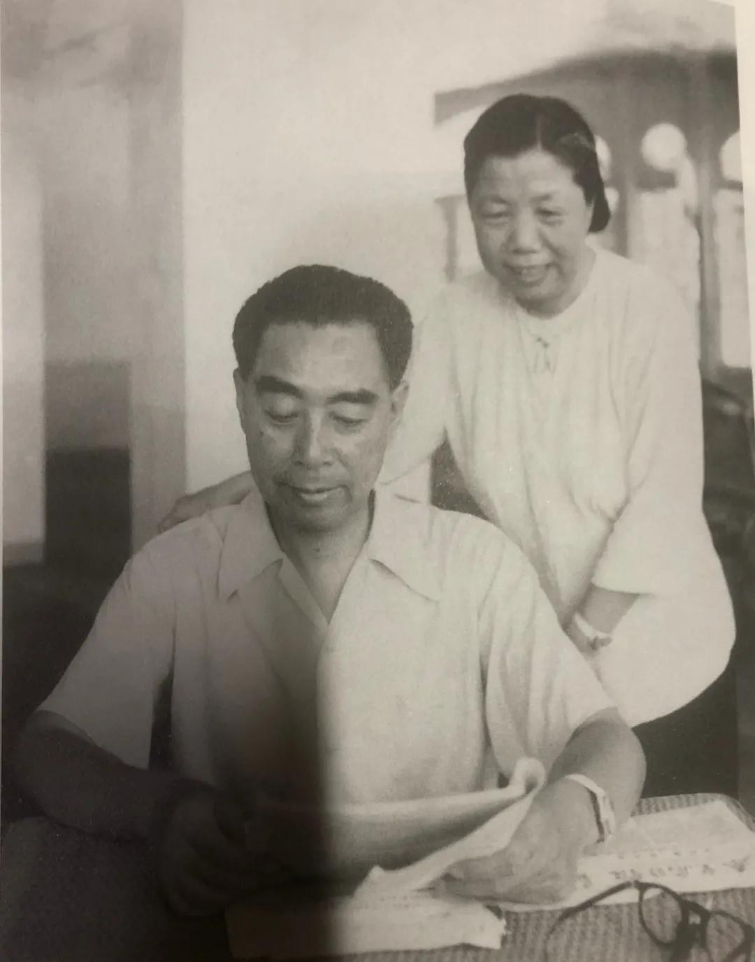 1958年，周总理在抗美援朝庆功宴醉酒，毛主席直接发怒：仅此一次