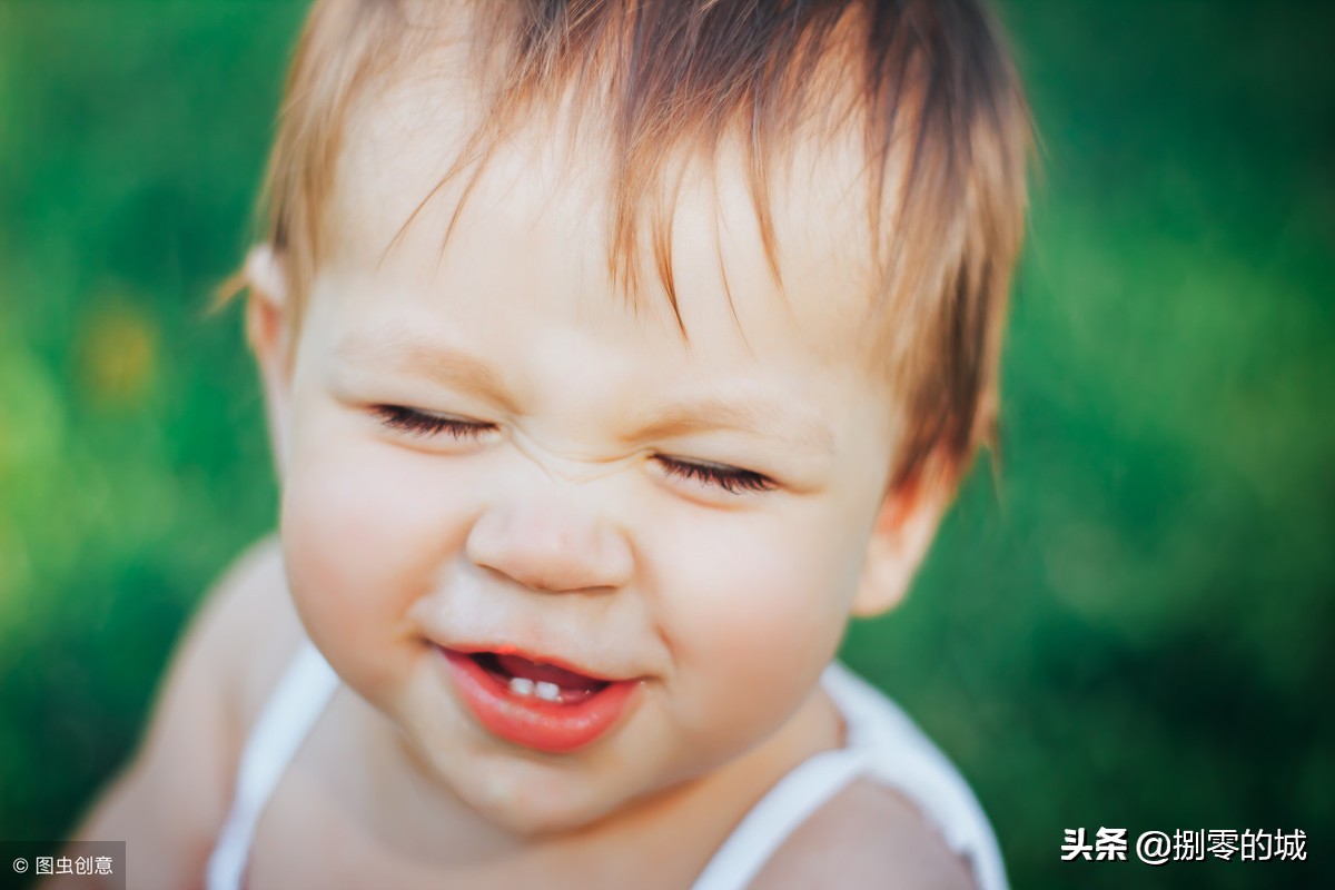 爱笑的人，娶个老婆都那么漂亮