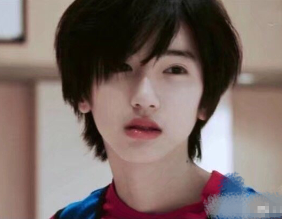 郑秀金签约《创造营4》？宋茜同台惹期待，高颜值选手撞脸宋亚轩