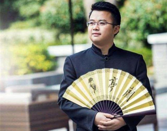 我吃西红柿：14年3千多万字，五千万年收入，退学少年成网文之王