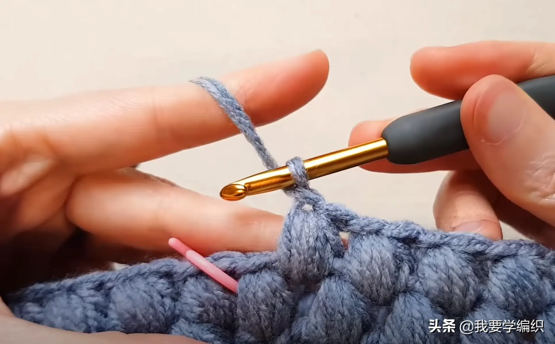 想要漂亮帽子不用买，学习编织自己就能钩一个，枣针帽教程送达