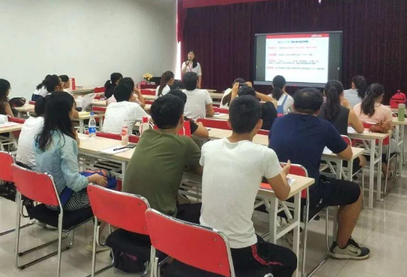 虽是“双非院校”，却备受国家电网青睐，毕业生就业率达95%以上