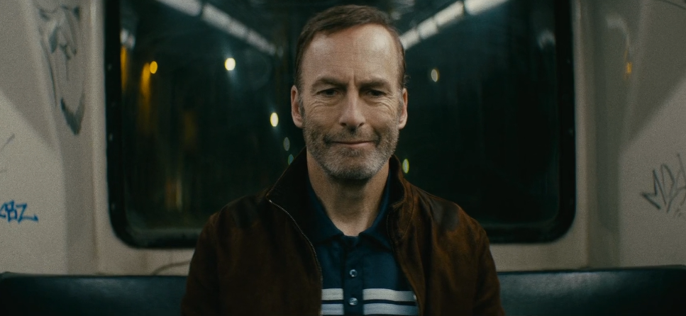 豆瓣8.0超燃新片《小人物》:一个每天忘倒垃圾的人,干翻了黑帮