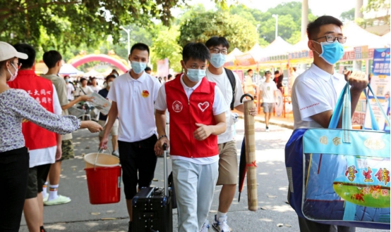大学被记旷课会怎样（大学宿舍也有）