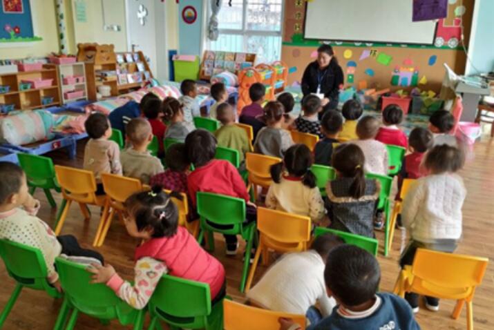 公立幼儿园一个月八九百，私立幼儿园一个月两三千，有什么区别？