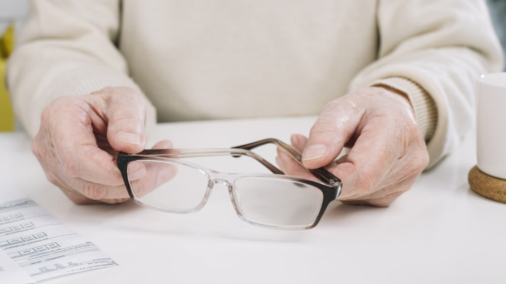 人寿保险到底有没有必要购买？两个方面告诉你