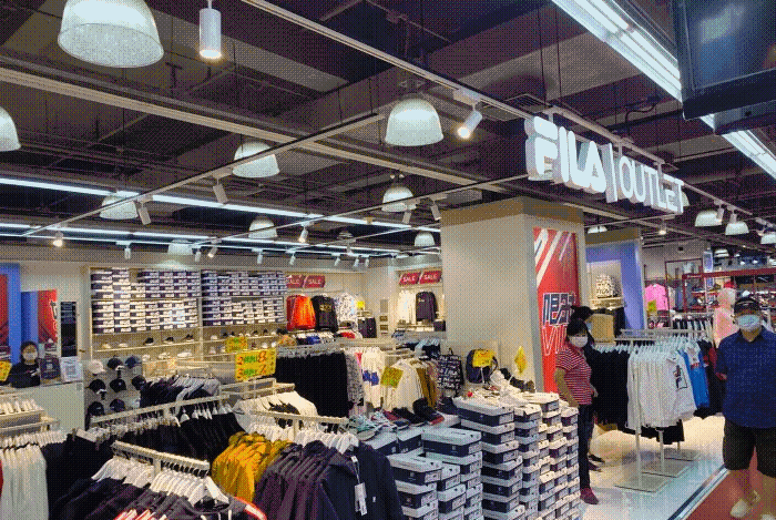汇集了北京所有叫得上号的折扣店！一折两折起，比某宝还便宜