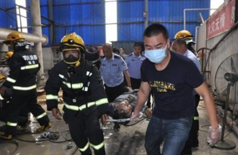 �ձ�Ͷ����͵͵��ը�������ҹ���60����ϱ����ķ��ֵ����񵯵�