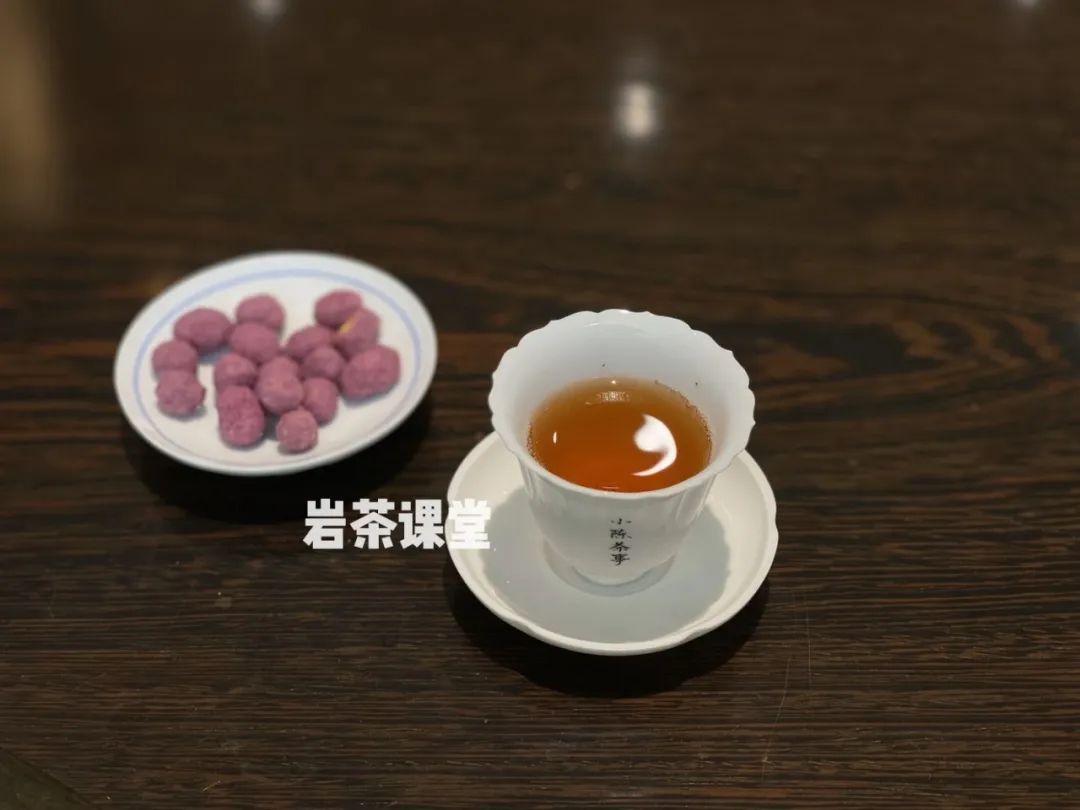 武夷岩茶大红袍的拼配(武夷岩茶大红袍的拼配方法)