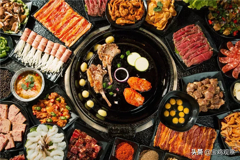 食尚街2期周年庆 </p><p>　　 三重豪礼、四店新开、千元大奖等你来！