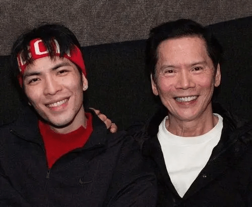 向华强带着新义安"头马",大战东莞太子酒店,儿子险些变残疾