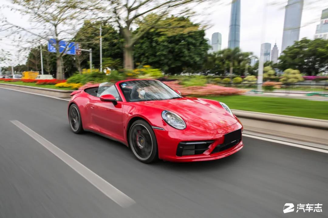 这194.75万元绝对物有所值！试驾保时捷911 Carrera 4S Cabriolet