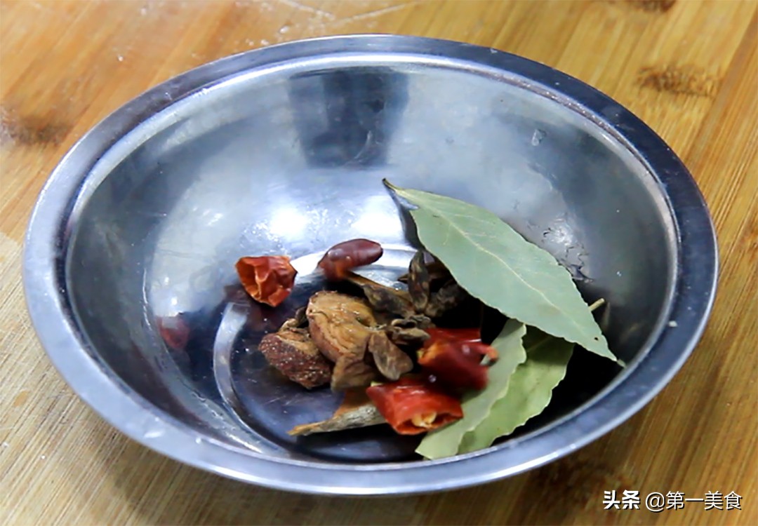 西紅柿燉牛腩,西紅柿燉牛腩的做法最正宗的做法