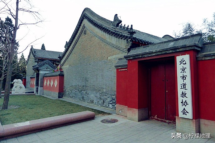 北京繁华闹市里的一处道观——北京吕祖宫，看似平常地位却不一般