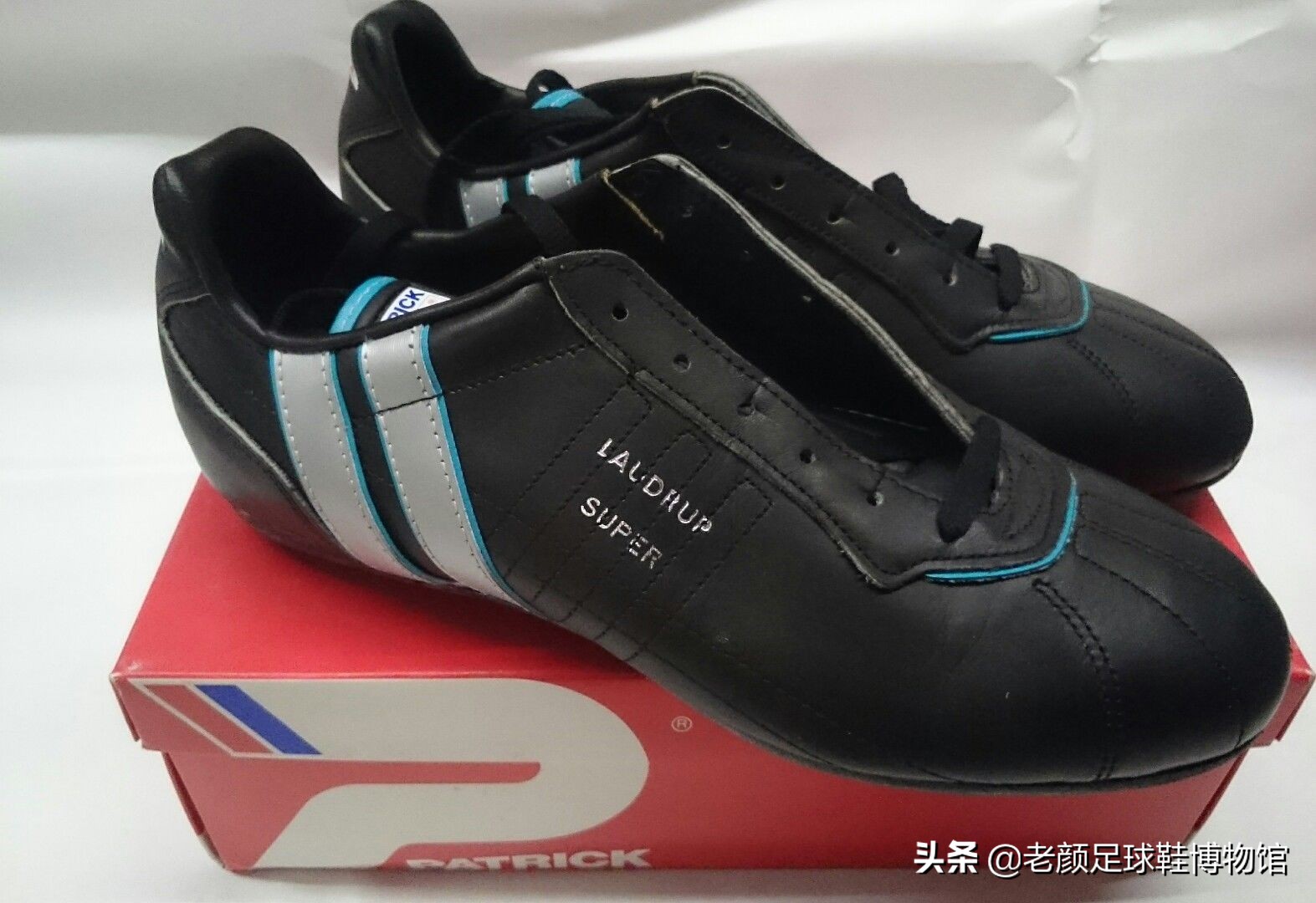 劳德鲁普兄弟穿的两条杠logo的球鞋是啥品牌,今天给你彻底普及下