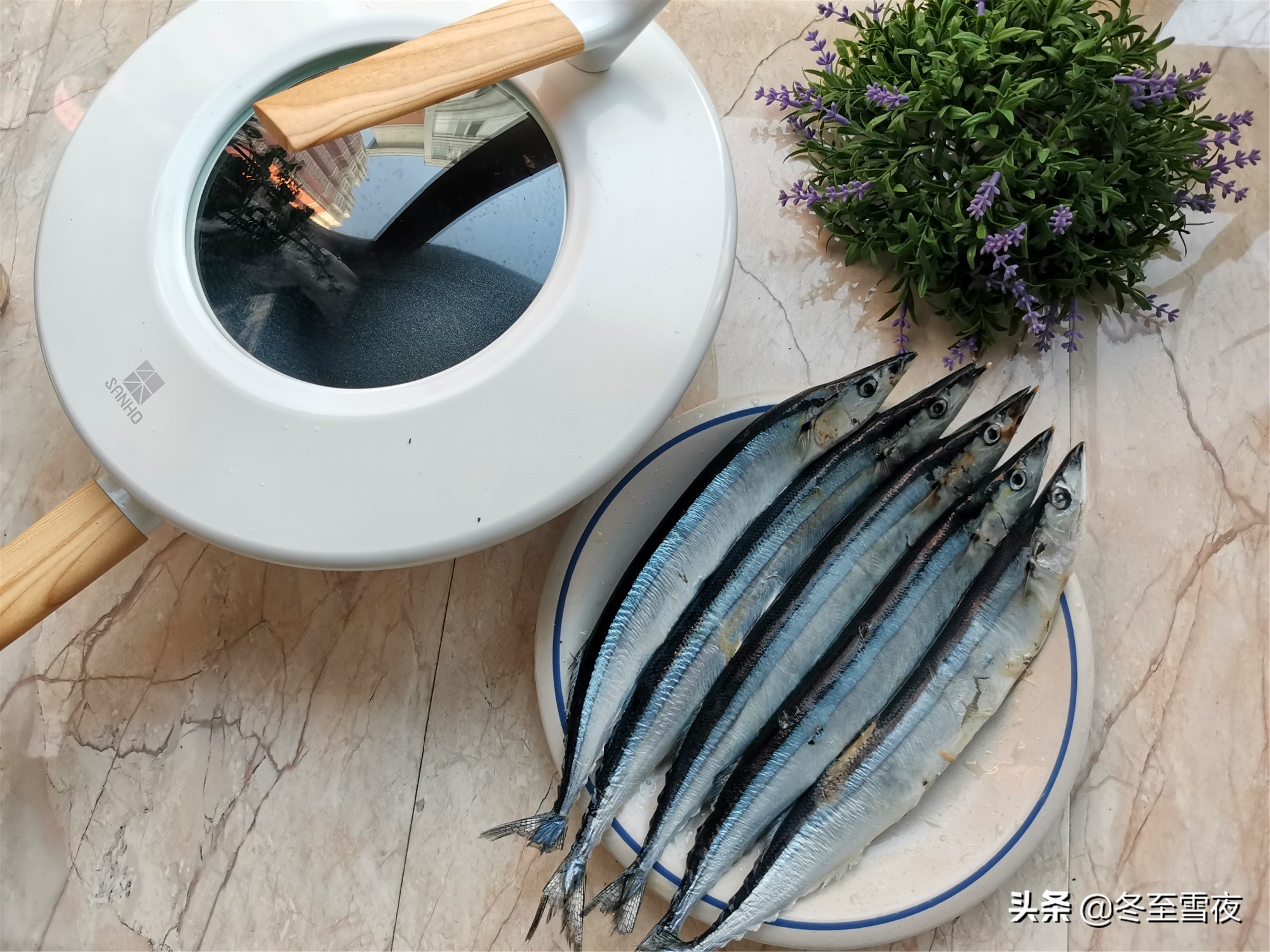 秋刀魚的做法,秋刀魚的做法,最好吃又簡單