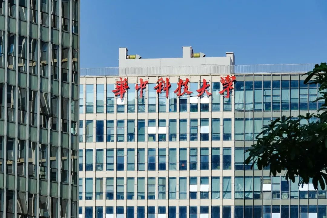 这所学校1万人进了华为