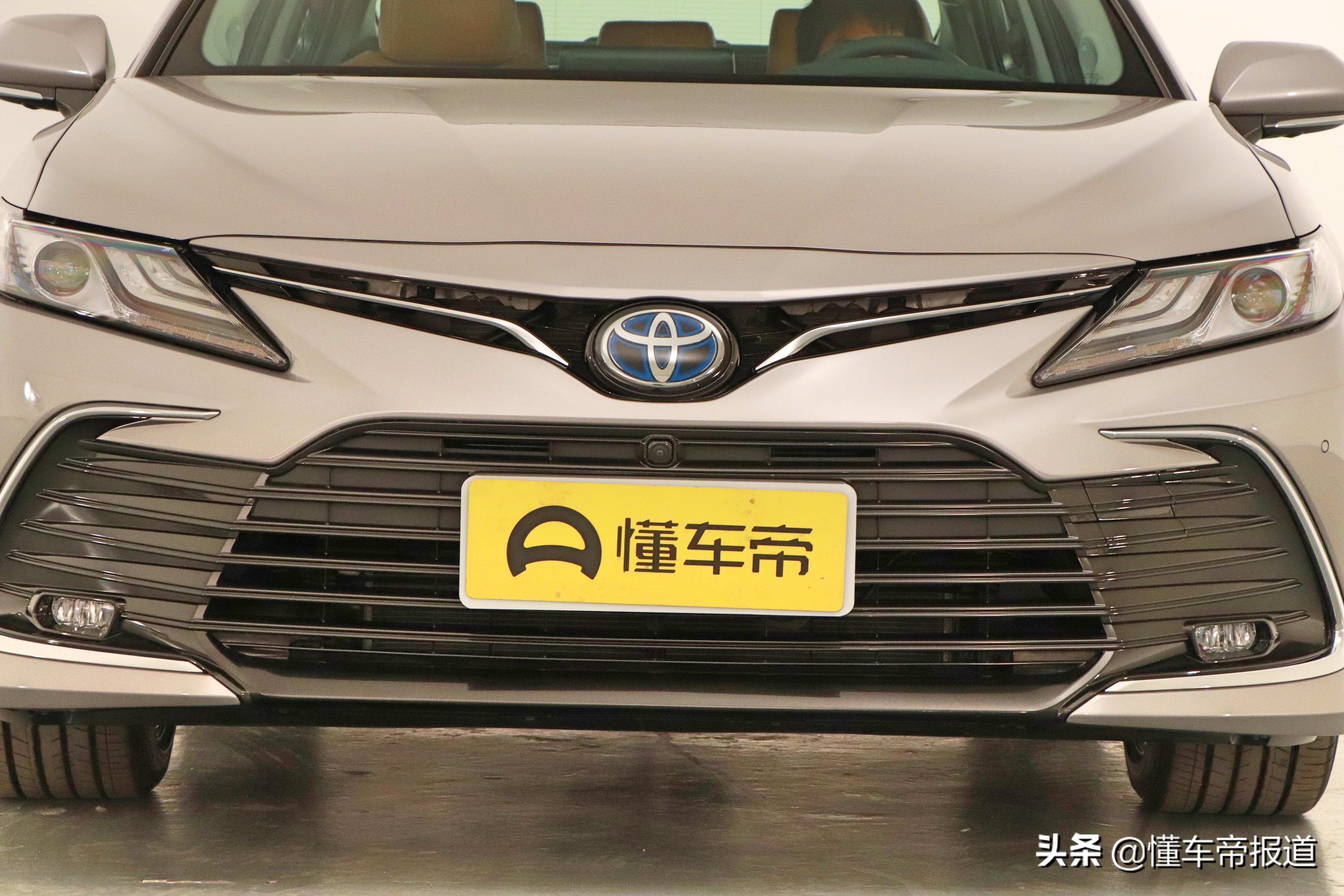 5升自吸(混动)阵营,豪华版车型都是最值得推荐的.