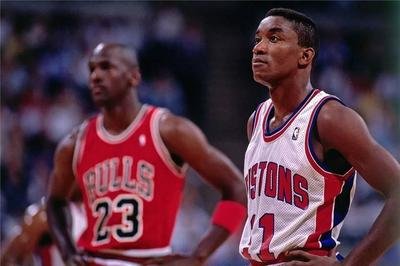 nba都有哪些仇人(NBA4大死对头间的故事：有人为1美元而争，有人却直接上擂台动手)